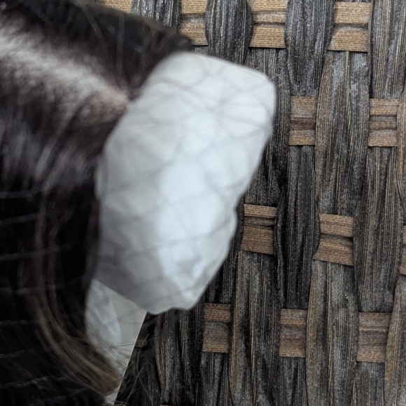 Woman Lace Front Wig - Picture 4 of 15